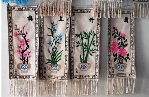 Qiang Embroidery , Jiuzhaigou  Travel， Jiuzhaigou  Guide