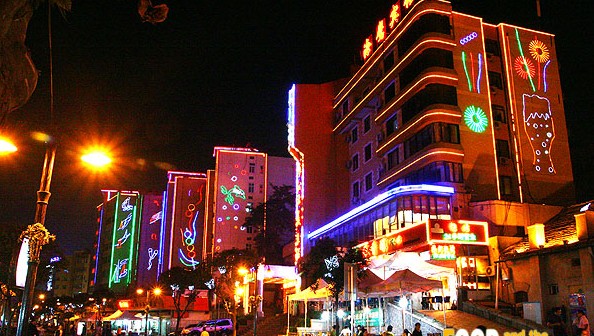 Beer Street, Qingdao Travel, Qingdao Guide  