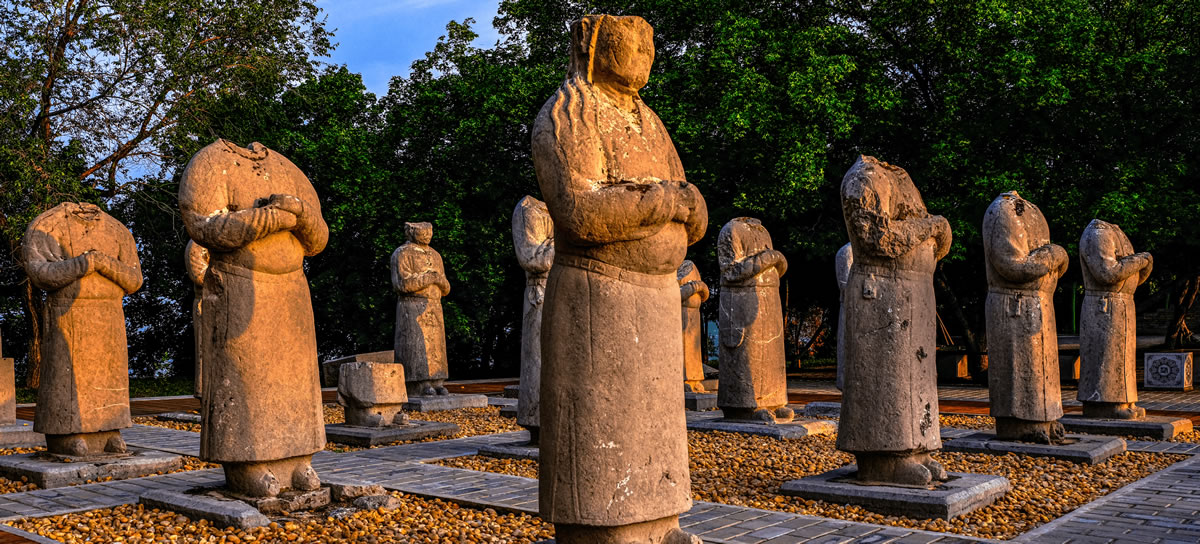 Qian Mausoleum3.jpg 